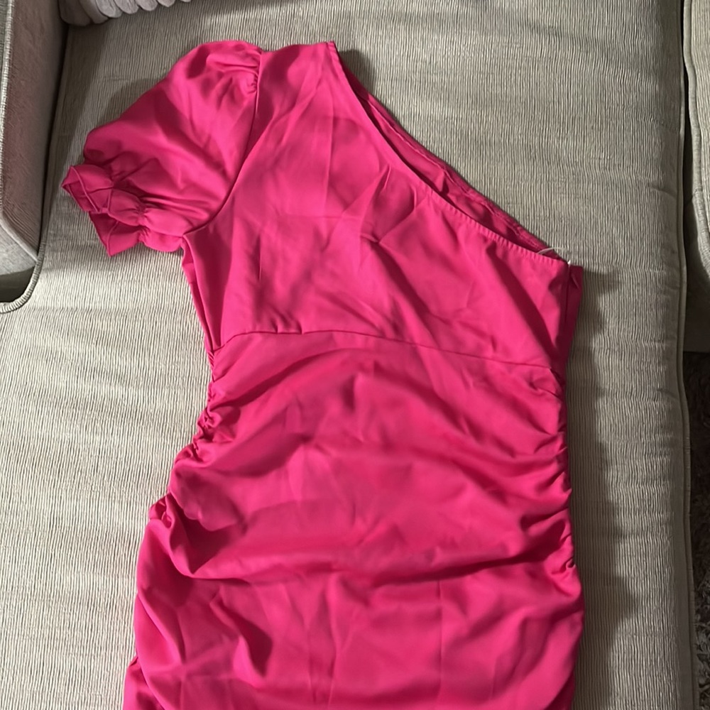 Pink dress - Picture 2 of 3